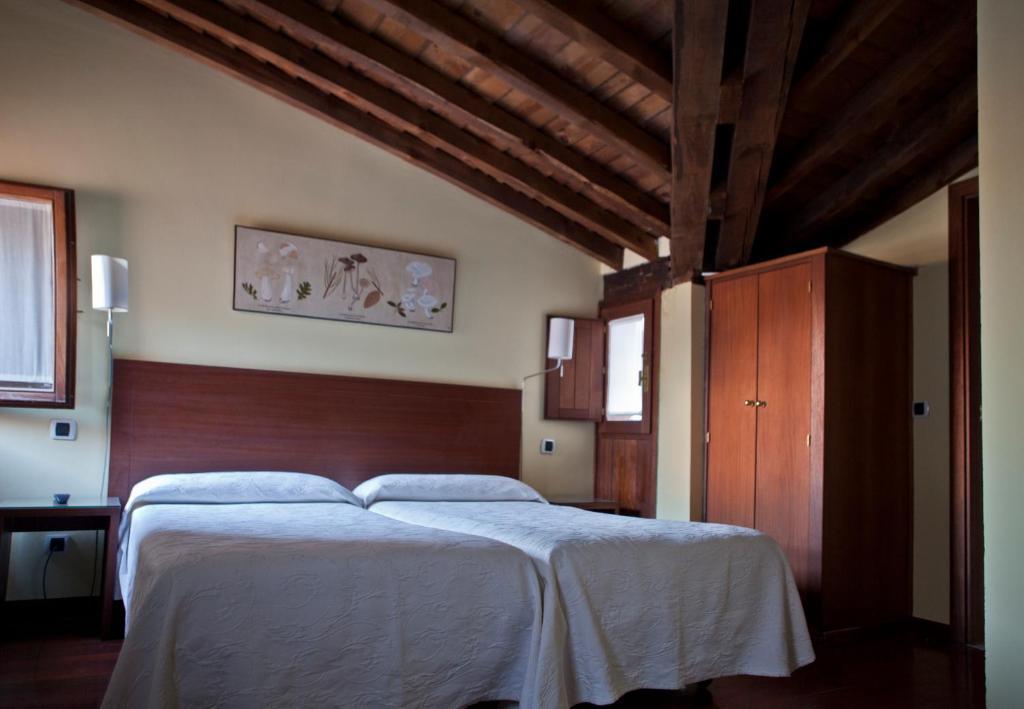 Hotel Hospederia Porta Coeli Siguenza Habitación foto